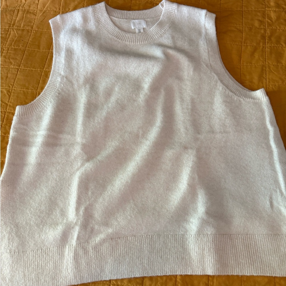 H&M Light Cream Knit Sweater Vest